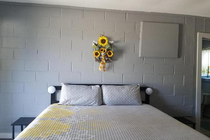 Canton Motel