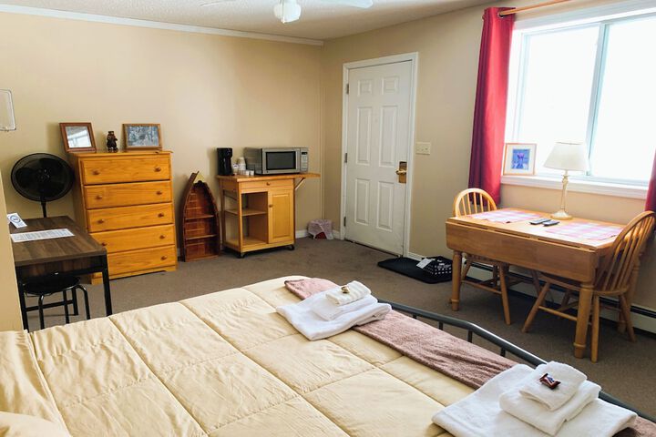 Room 53 of 69