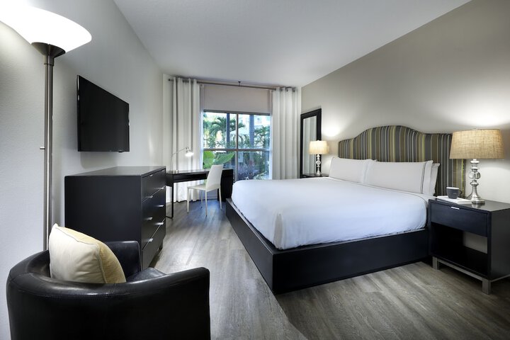 Room 38 of 184