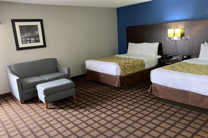 Room 30 of 39