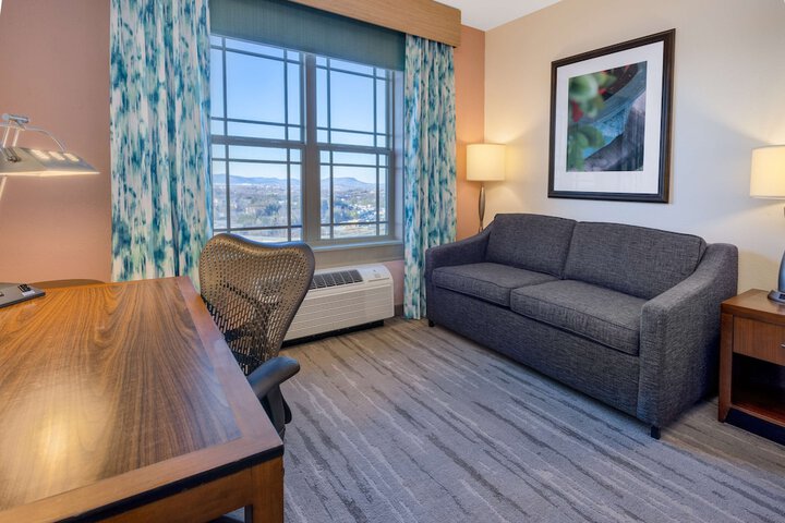 Room 22 of 50