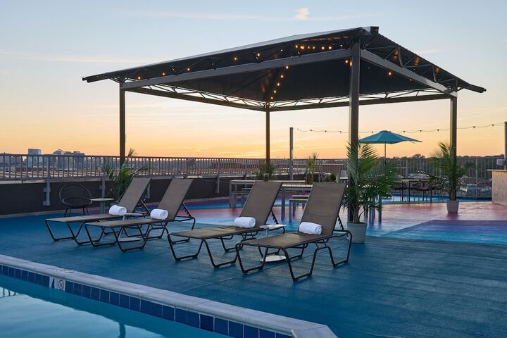 Pool 15 of 83