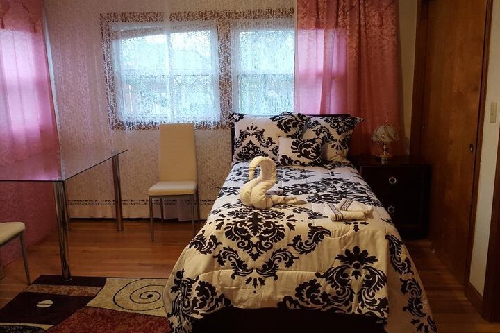 Albina House
