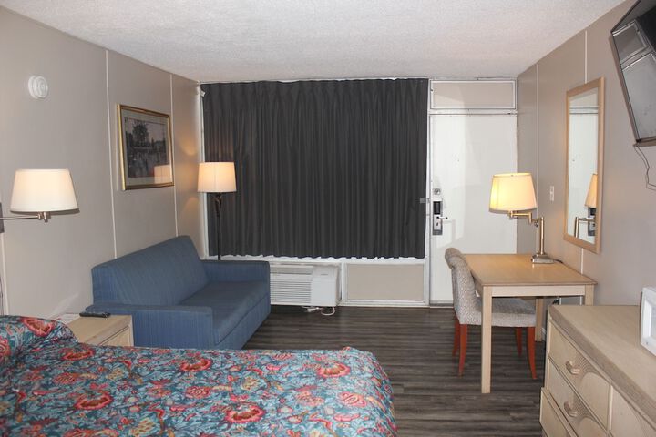 Room 53 of 57