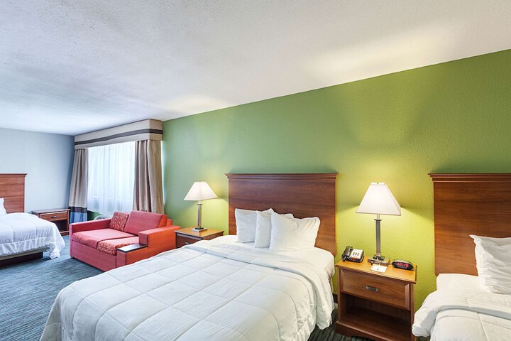 Room 18 of 29