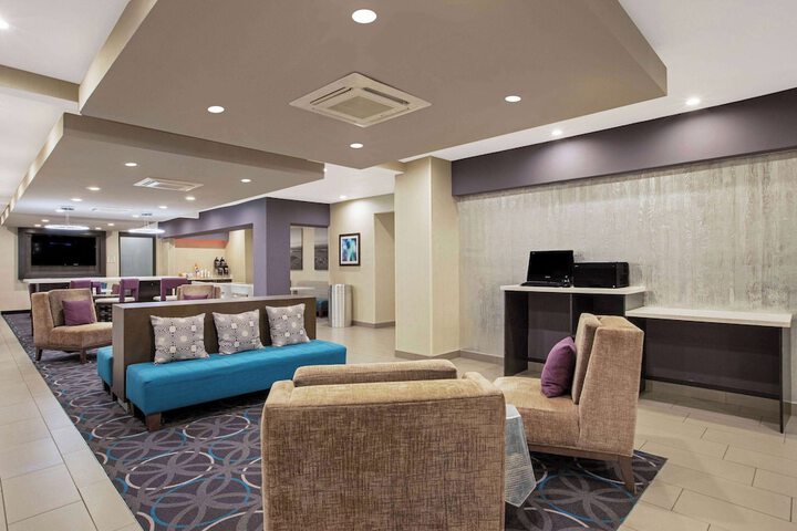 Hotel Interior 9 of 30