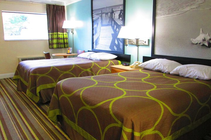 Room 8 of 30