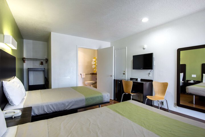 Room 19 of 30
