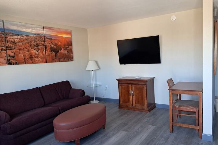 Days Inn by Wyndham Safford AZ