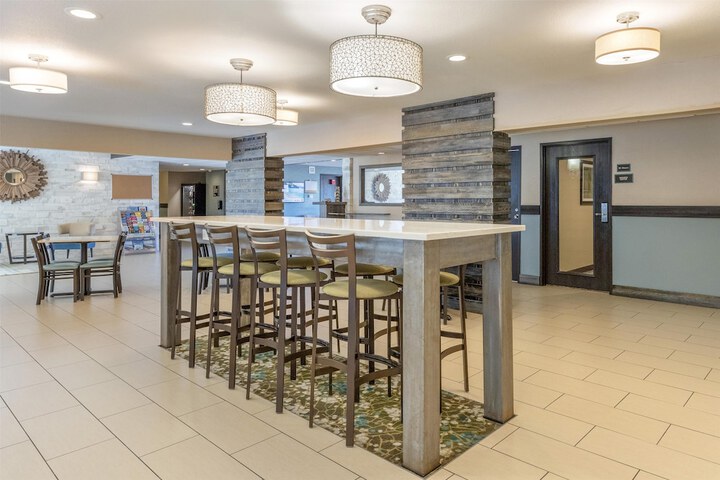 Best Western Long Beach Inn