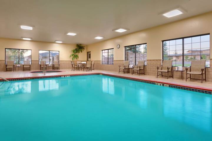 Pool 5 of 39