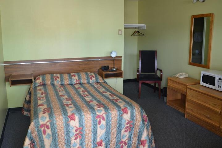 Room 37 of 45