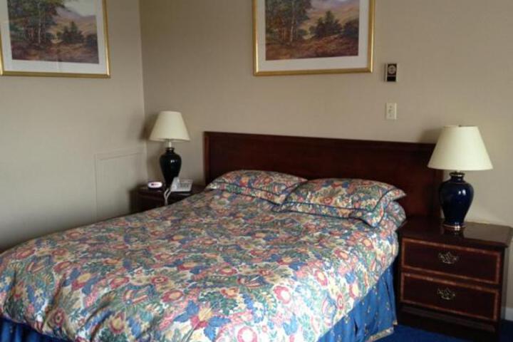 Lotus Motel