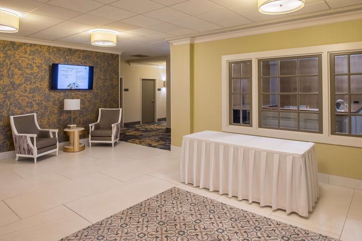 DoubleTree by Hilton Utica