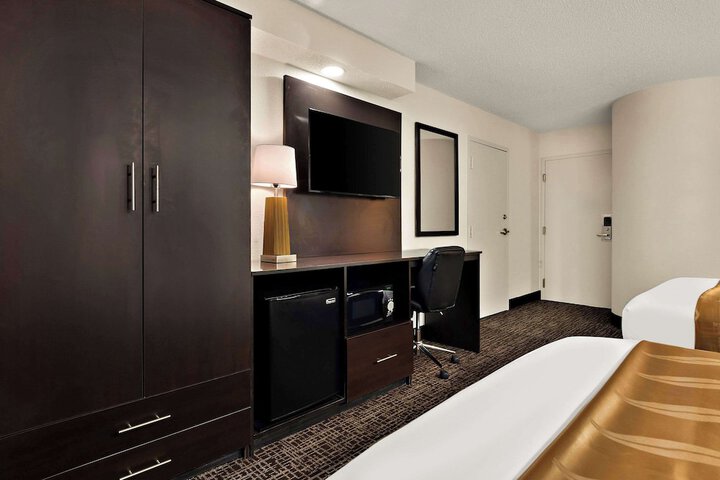 Room 15 of 31