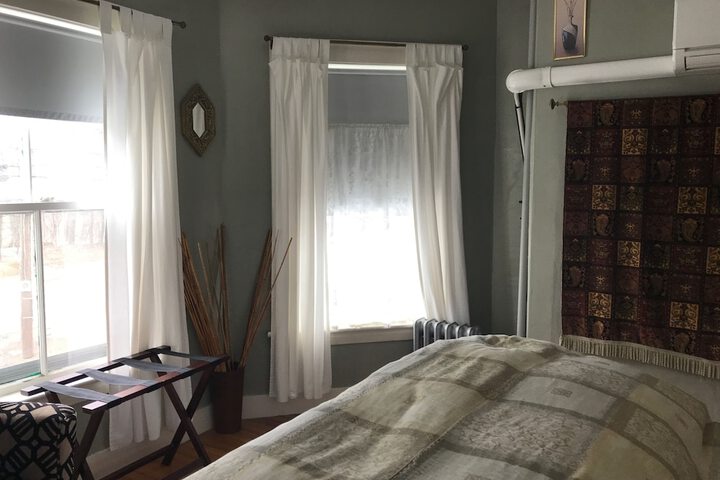 Room 47 of 62
