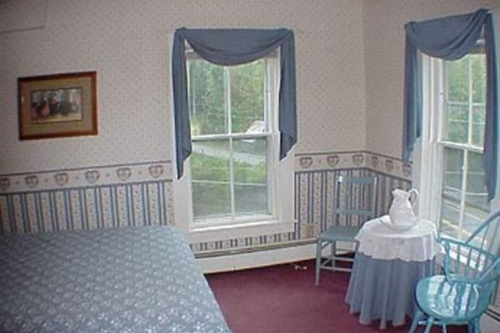 Room 28 of 70