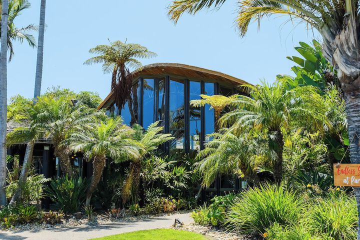 Paradise Point Resort & Spa