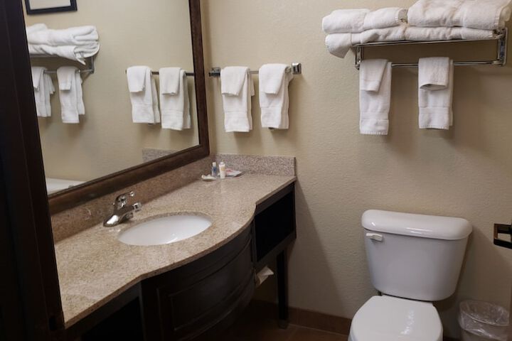 Room 21 of 40