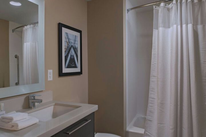 Room 14 of 21