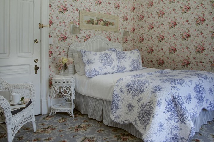 Room 12 of 65
