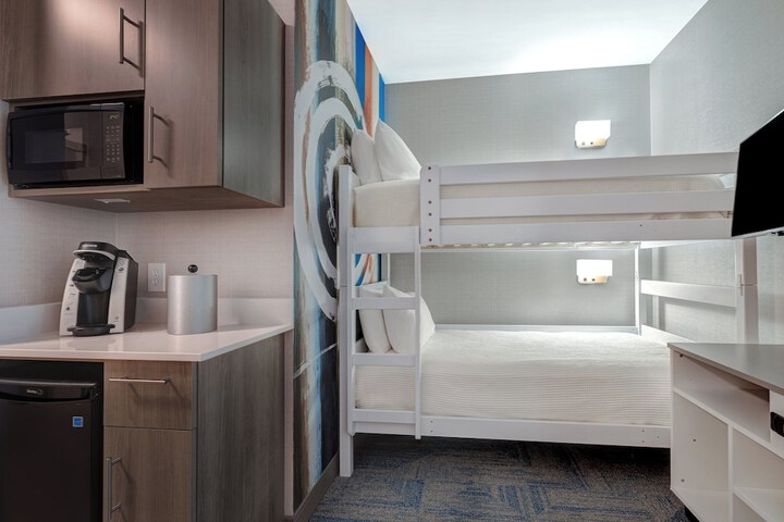 Holiday Inn Express & Suites Moab by IHG