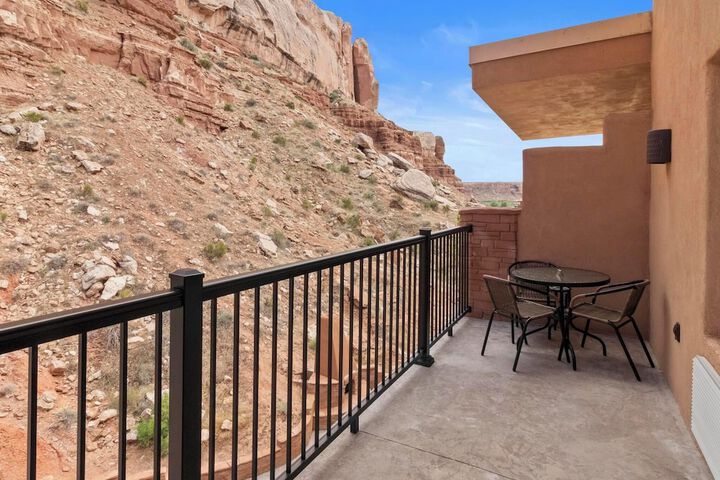 Bluff Dwellings Resort