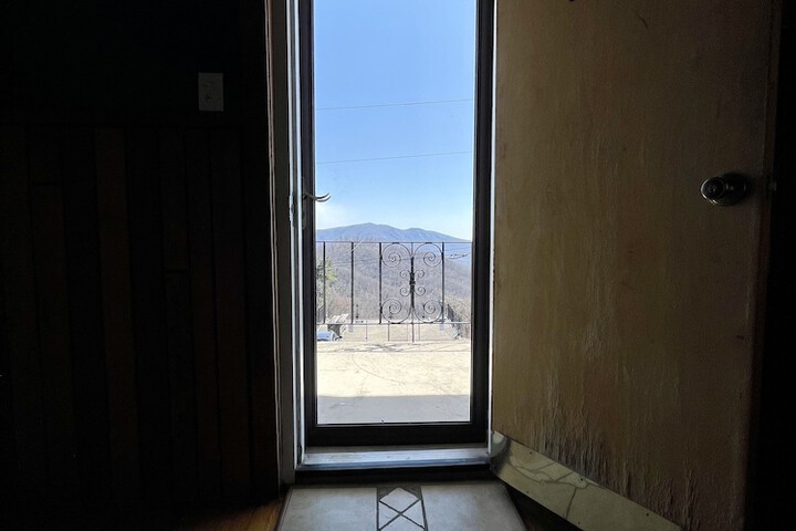Room 55 of 156