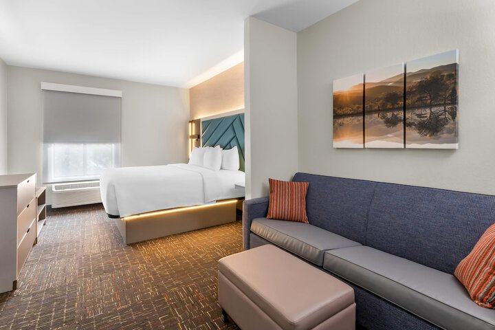 Brentwood Suites Nashville an Ascend Collection Hotel