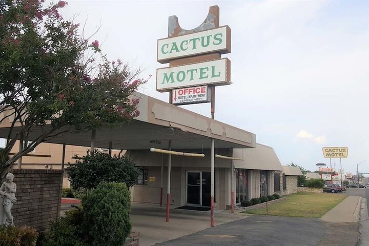 Hotel 2 of 13