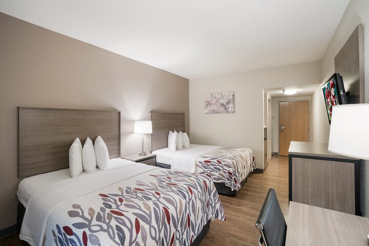 Room 15 of 40