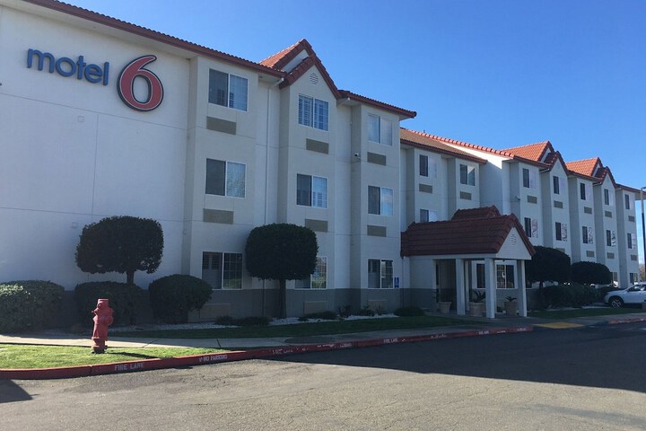 Motel 6 Dixon CA