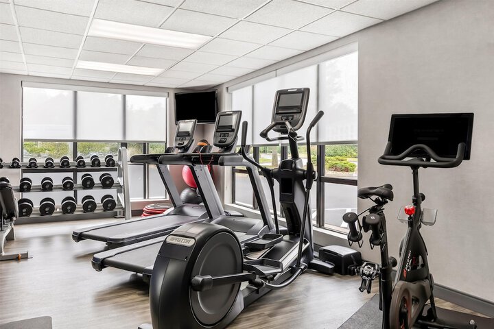 Hampton Inn & Suites Grove City