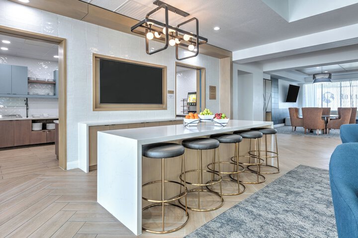 Breakfast/Coffee Service 62 of 67