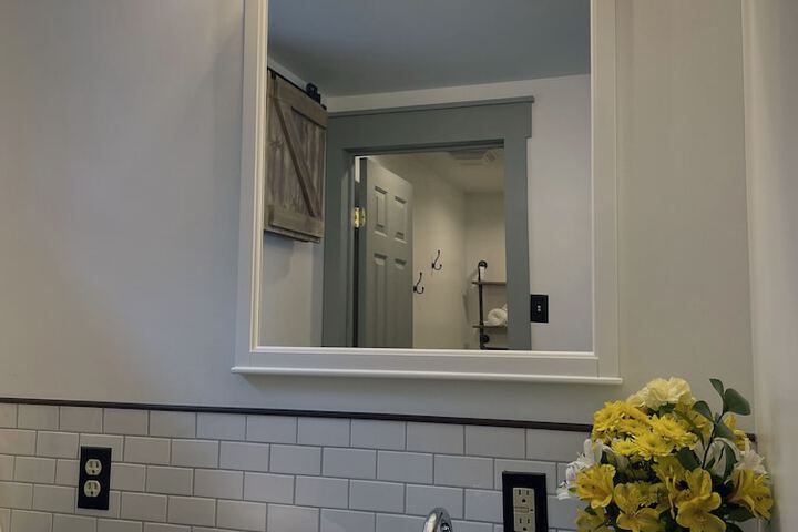 Room 17 of 27