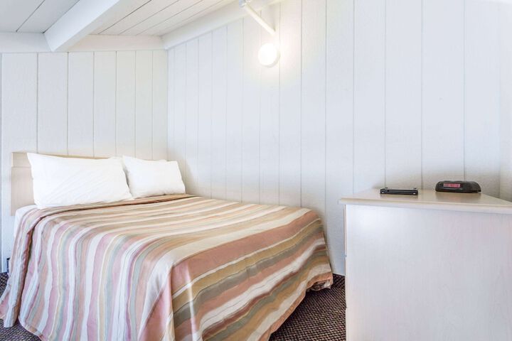 Travelodge by Wyndham Fairfield / Napa Valley