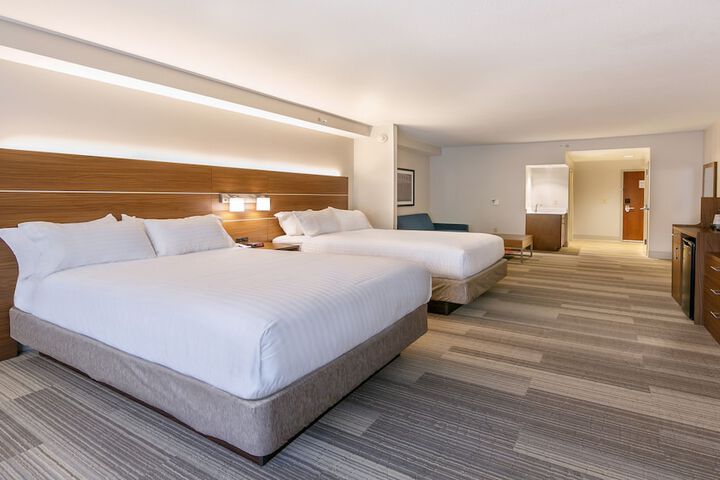 Room 44 of 67