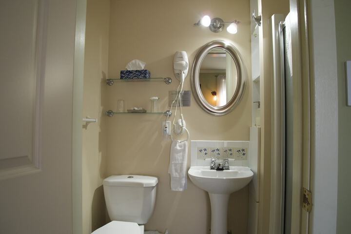 Room 47 of 72