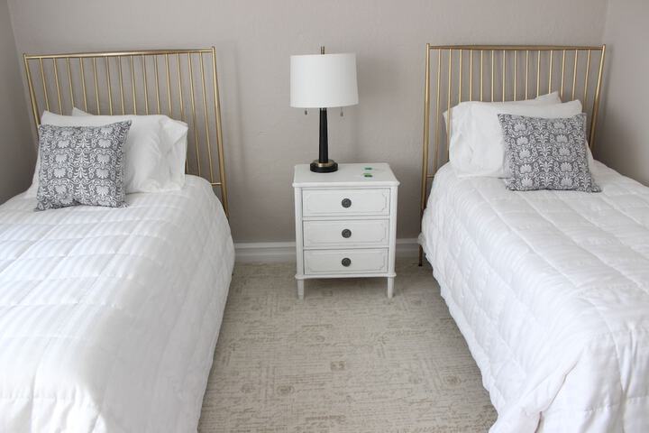 Room 16 of 30