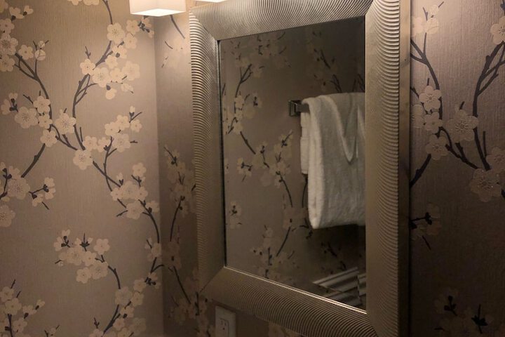 Room 67 of 77