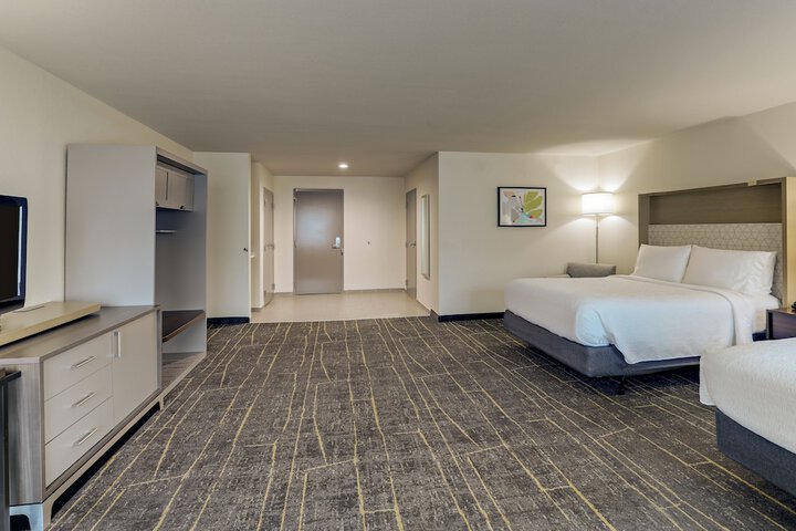 Room 41 of 73