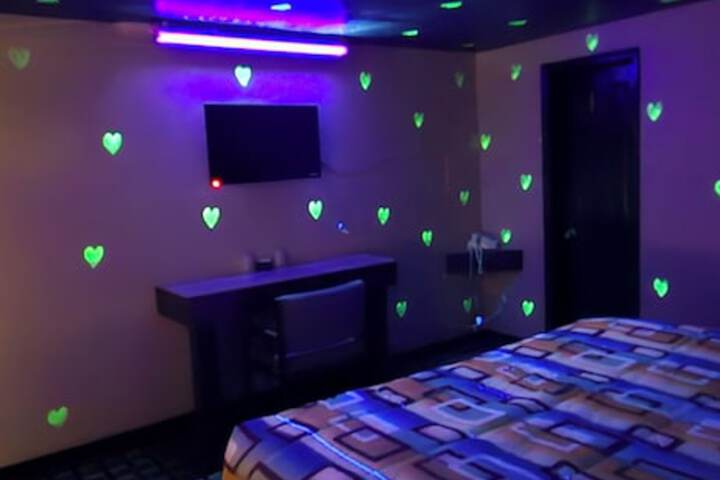 Room 26 of 35