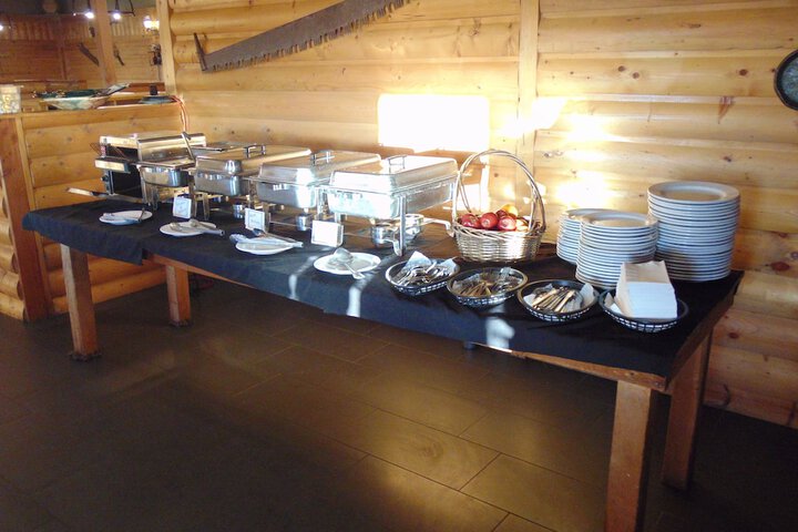 Dining 55 of 64