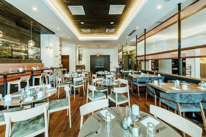 Dining 102 of 120