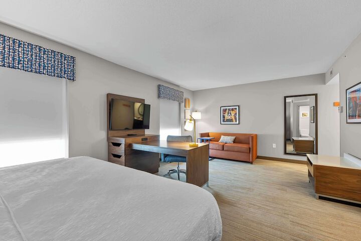 Room 35 of 71