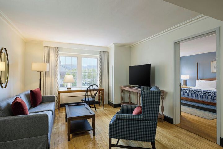 Williamsburg Lodge Autograph Collection