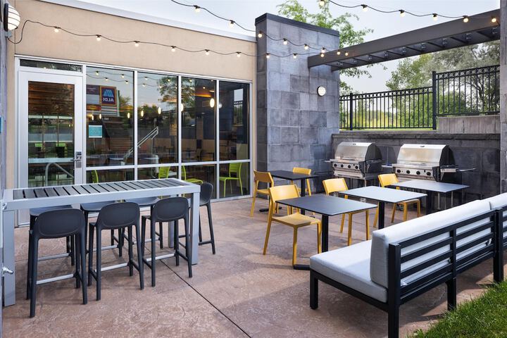 Home2 Suites by Hilton Roseville Minneapolis