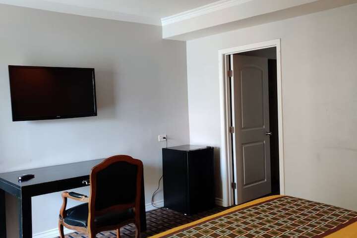 Room 30 of 51