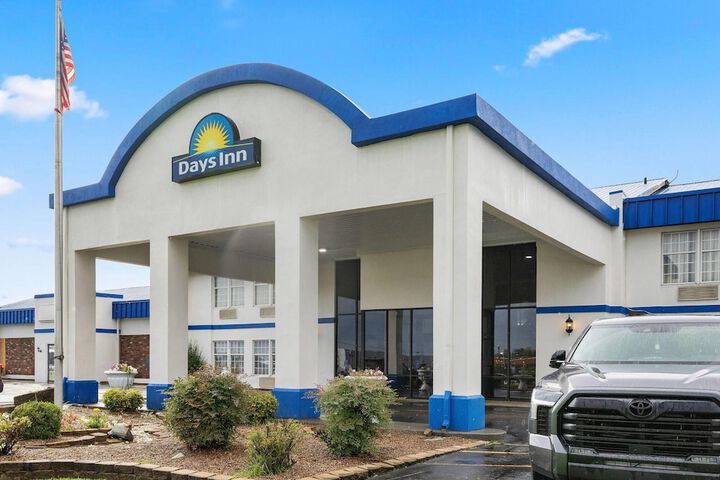 Days Inn by Wyndham Madisonville
