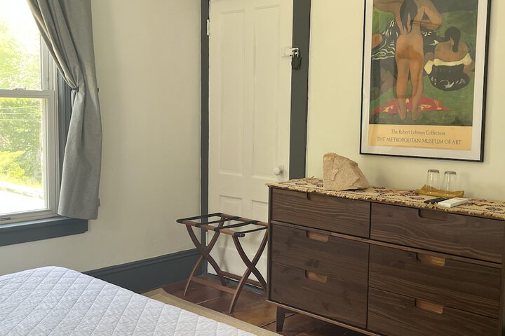 Room 13 of 35